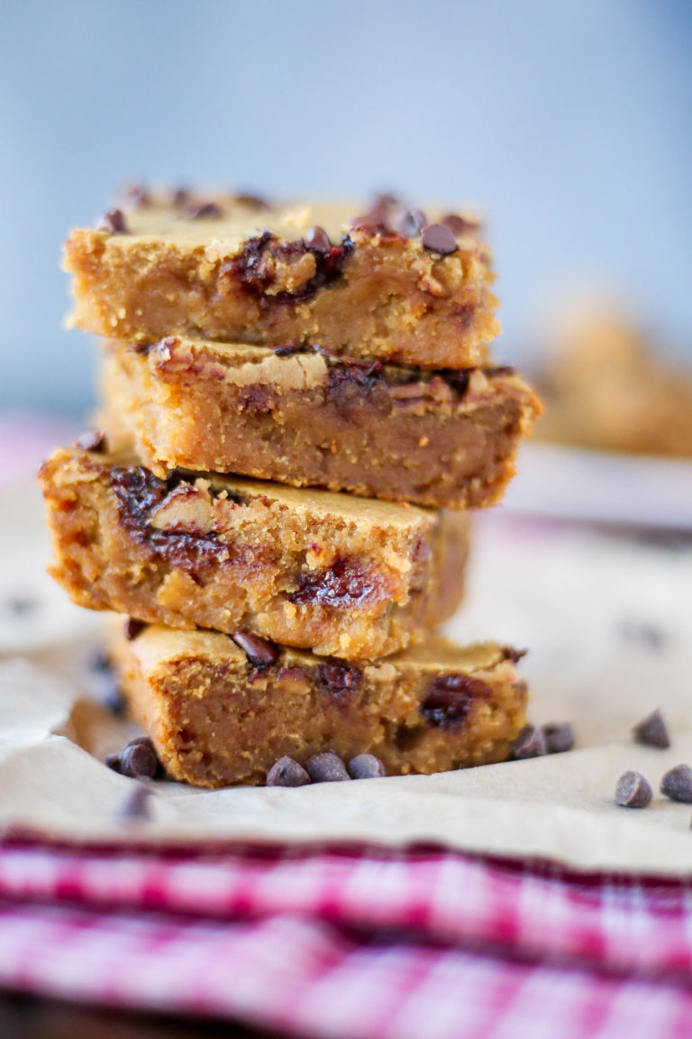 Healthy Cookie Dough Bars - Sincerely Katerina