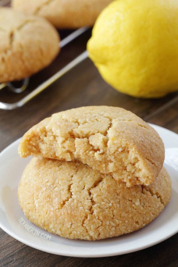 vegan-paleo-lemon-cookies-2-650x975