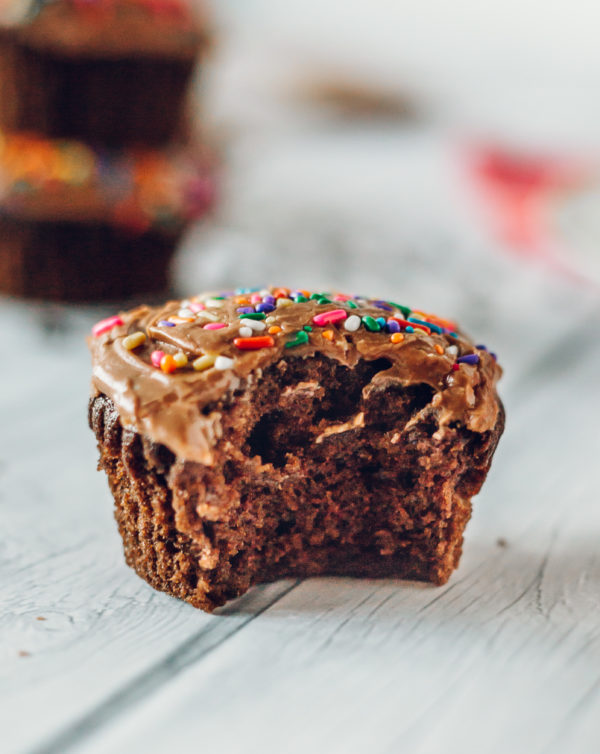 vegan-chocolate-cupcakes-13