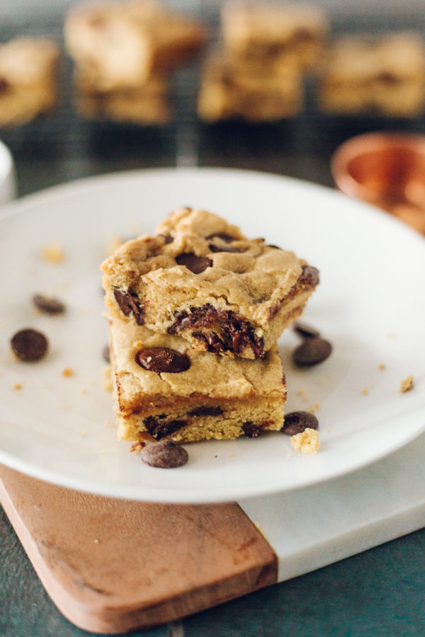 vegan chocolate cookie bars